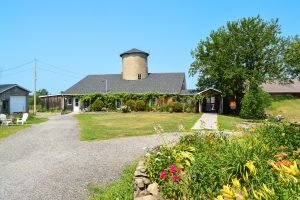 Lounge at Heritage Treatment Foundation, a drug and alcohol rehab near Montreal