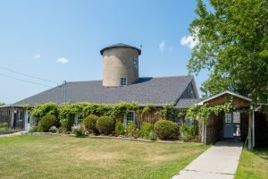 Lounge at Heritage Treatment Foundation, a drug and alcohol rehab near Montreal